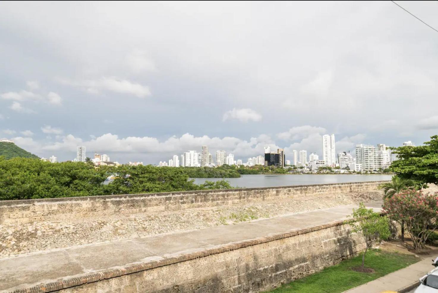 Sunny New In The Old Apartamento Cartagena